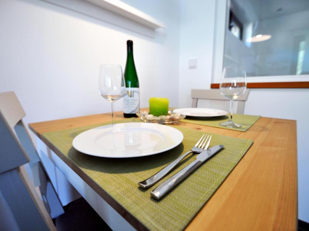 Ferienwohnung Am Moselufer Zell Eksteriør billede