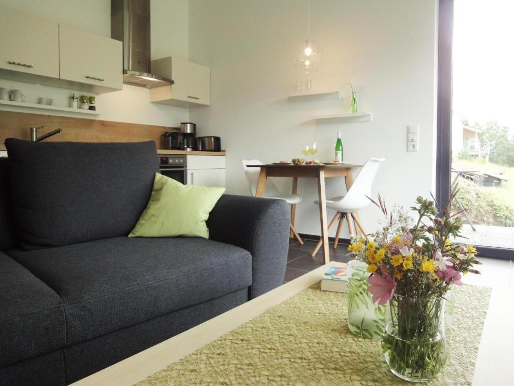 Ferienwohnung Am Moselufer Zell Eksteriør billede