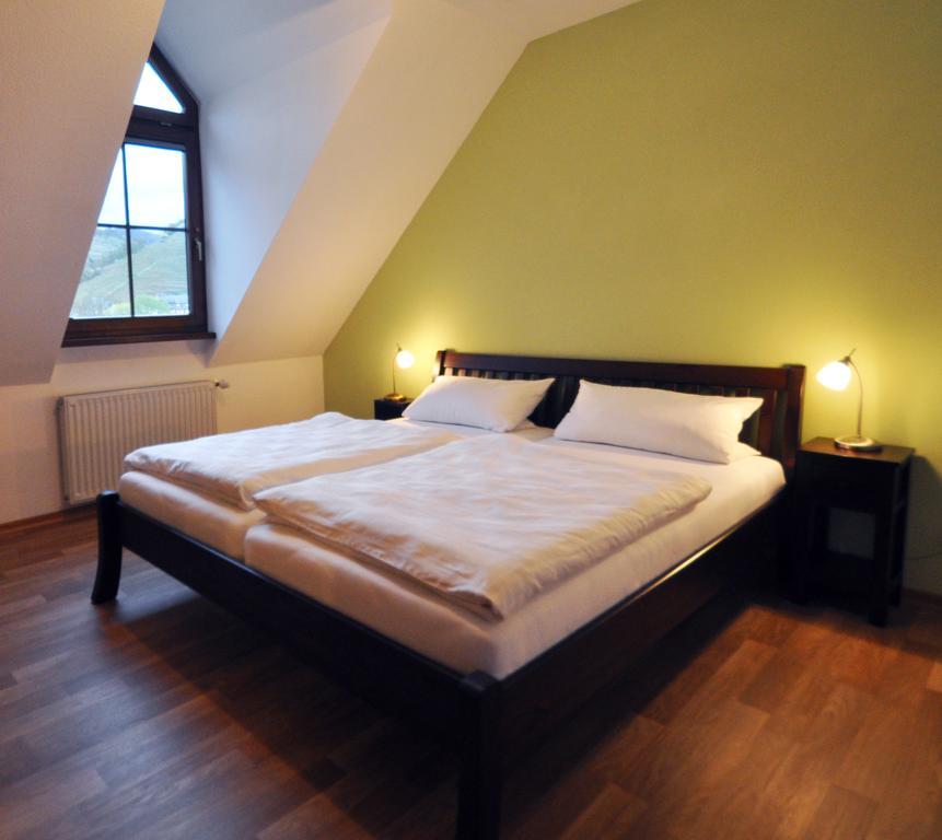 Ferienwohnung Am Moselufer Zell Eksteriør billede